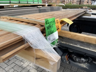 Ca. 16x Rhombus gevelprofiel, 37x57mm, lengte 400cm